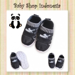 large Sepatu Sneaker Anak Puma Hitam